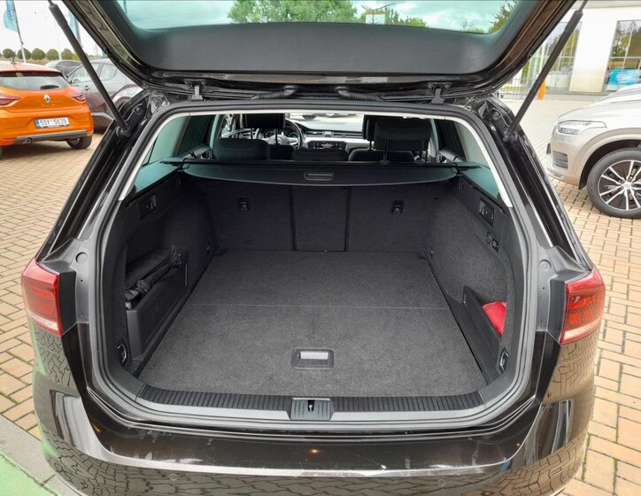 Volkswagen Passat Kombi 1,4 l 115 kw