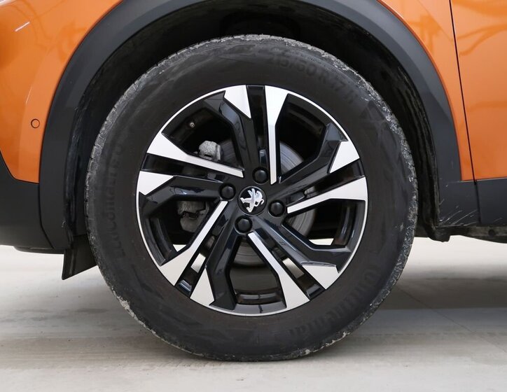 Peugeot 2008 SUV 1,2 l 96 kw