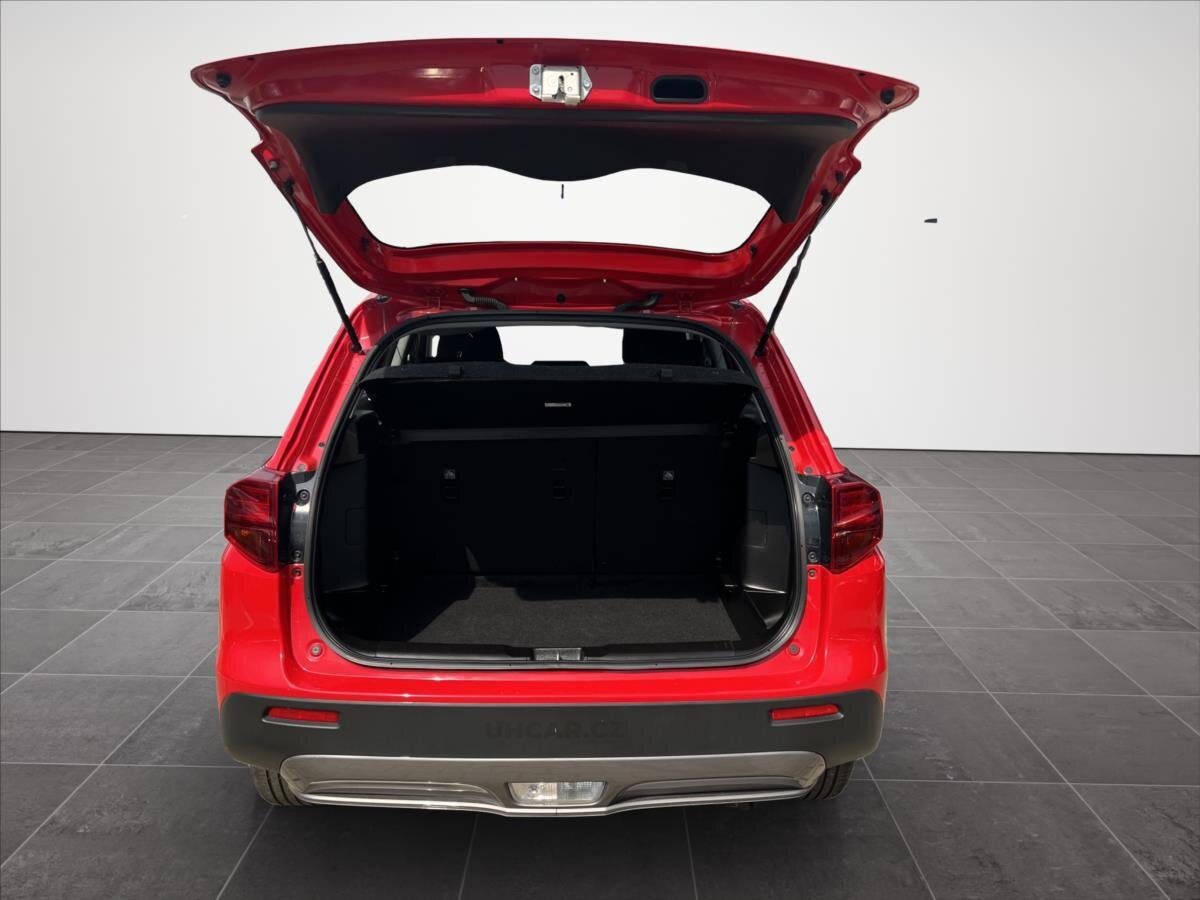 Suzuki Vitara SUV / Terénní 1,4 l 95 kw