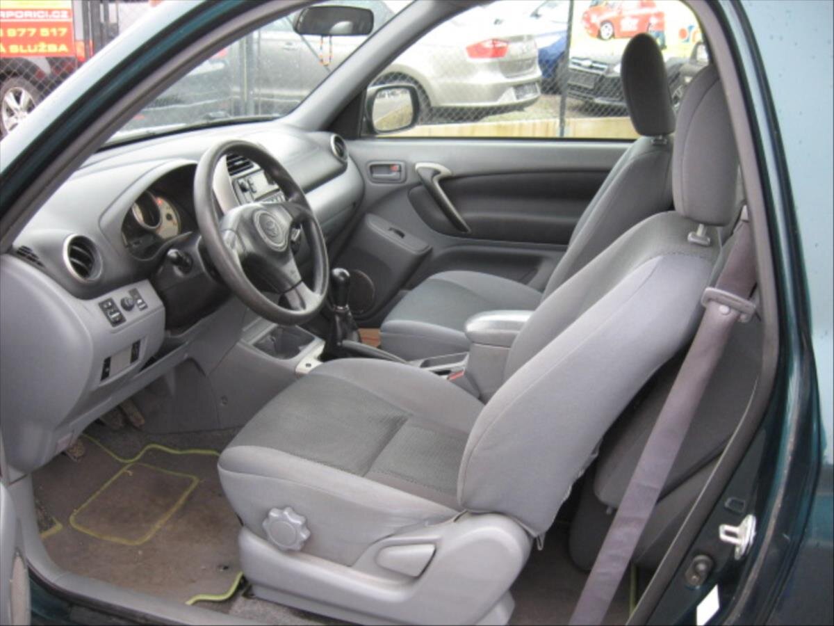 Toyota RAV4 Kombi 1,8 l 92 kw