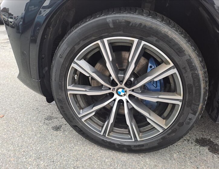 BMW X6 SUV 3,0 l 210 kw