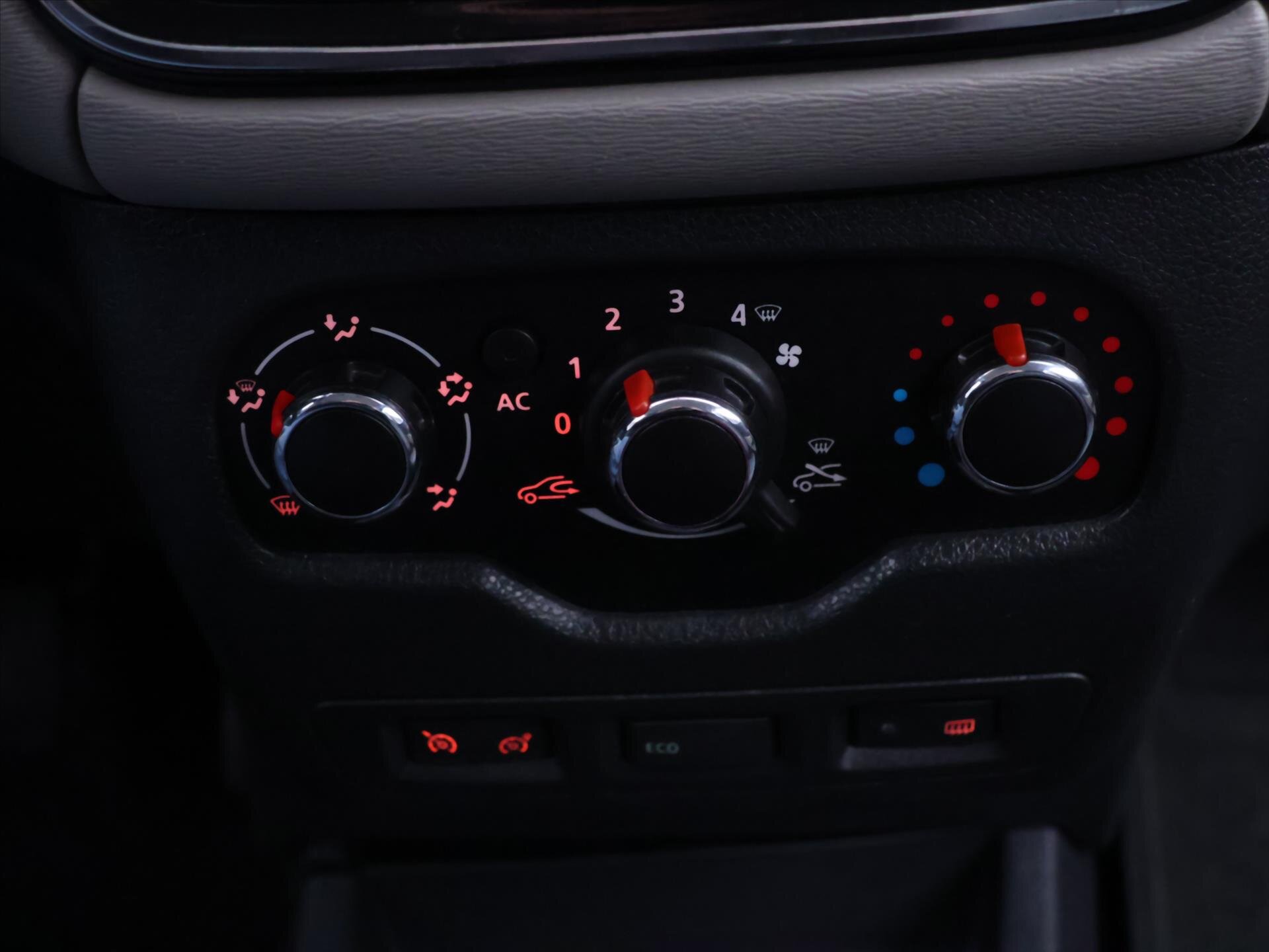 Dacia Lodgy MPV 1,2 l 85 kw