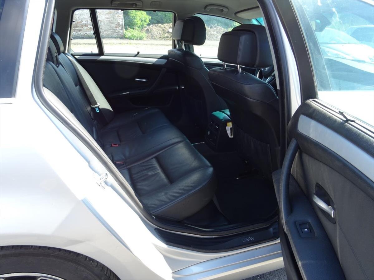 BMW Řada 5 Kombi 3,0 l 173 kw