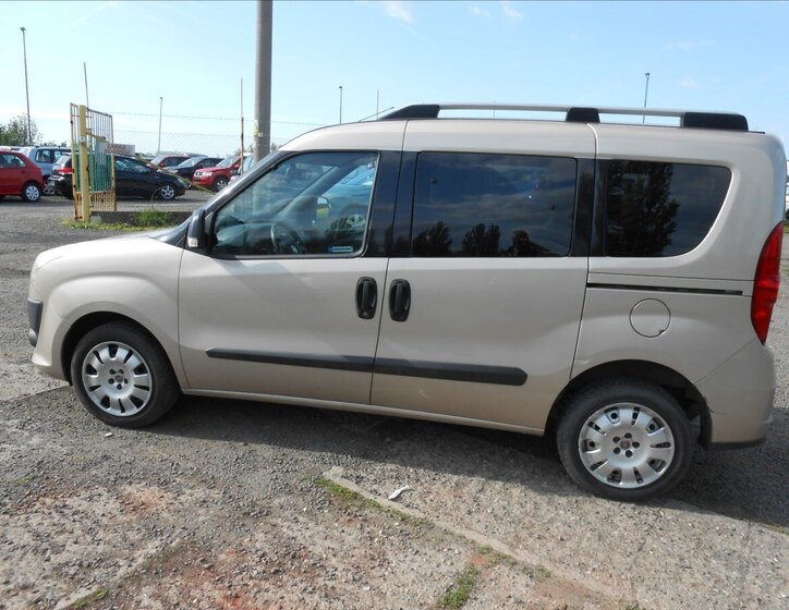 Fiat Dobló Kombi 1,6 l 77 kw