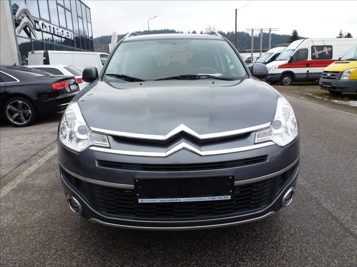 Citroën C-Crosser SUV / Terénní 2,2 l 115 kw