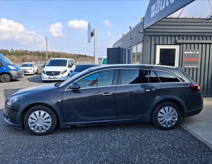 Opel Insignia Kombi 2,0 l 120 kw