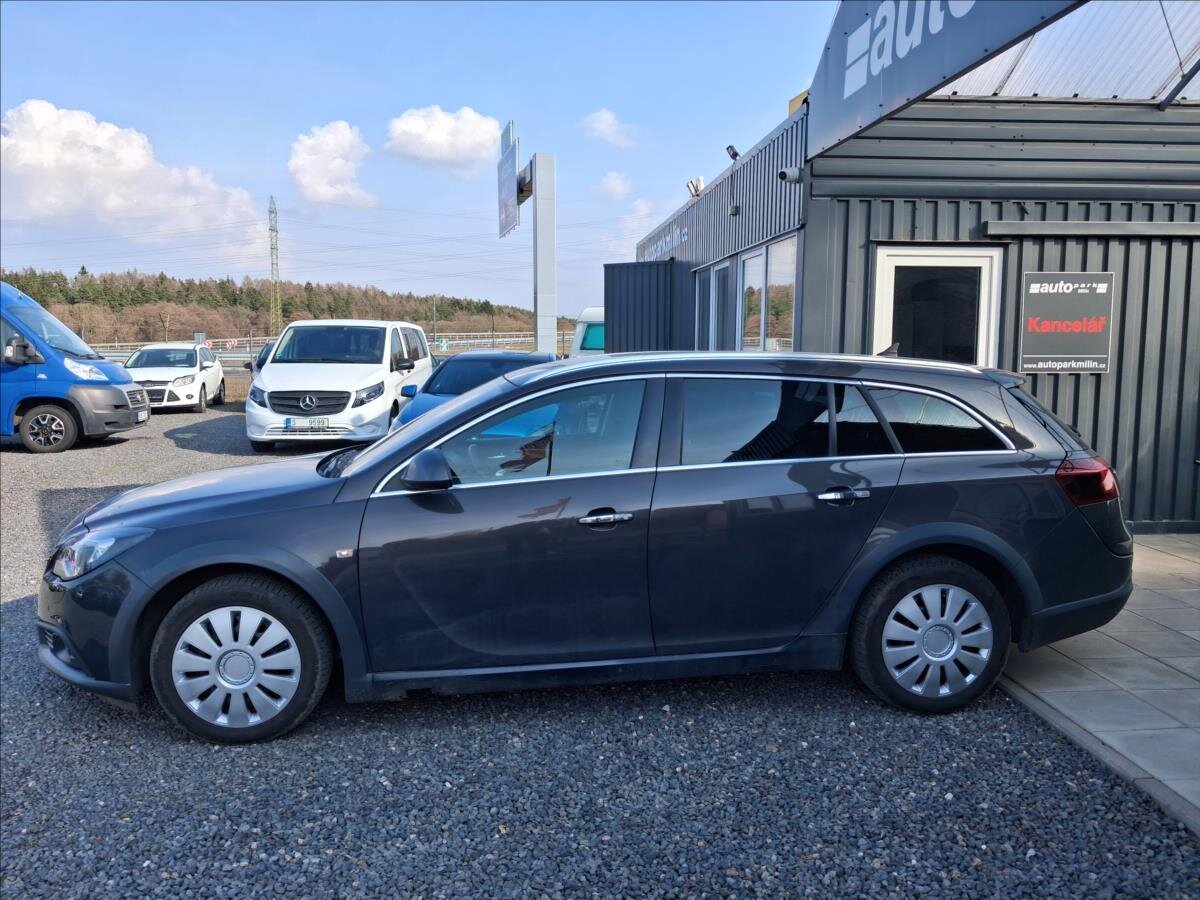 Opel Insignia Kombi 2,0 l 120 kw