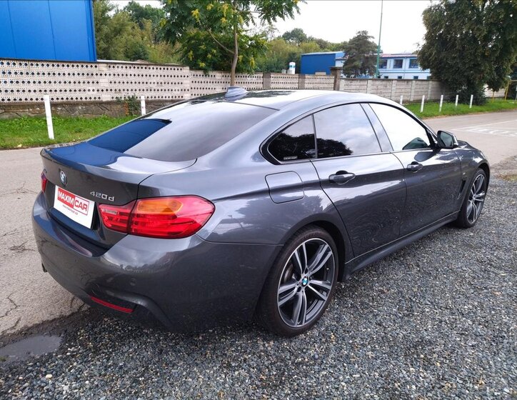 BMW Řada 4 Sedan / Limuzína 2,0 l 140 kw