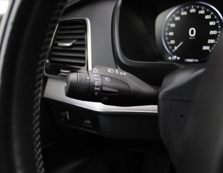 Volvo XC90 SUV 2,0 l 177 kw