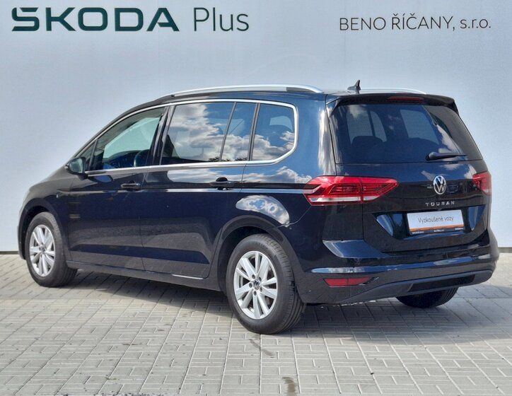 Volkswagen Touran 11