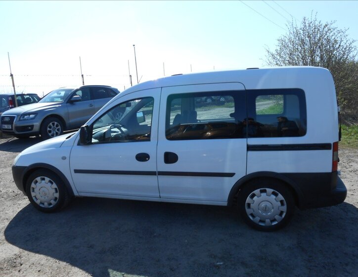 Opel Combo Kombi 1,4 l 66 kw