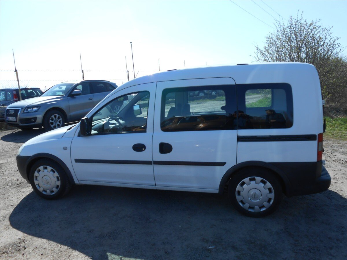 Opel Combo Kombi 1,4 l 66 kw