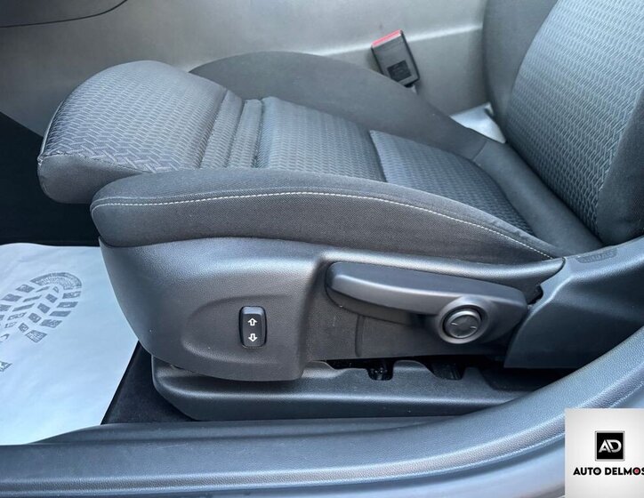 Opel Insignia Kombi 2,0 l 128 kw