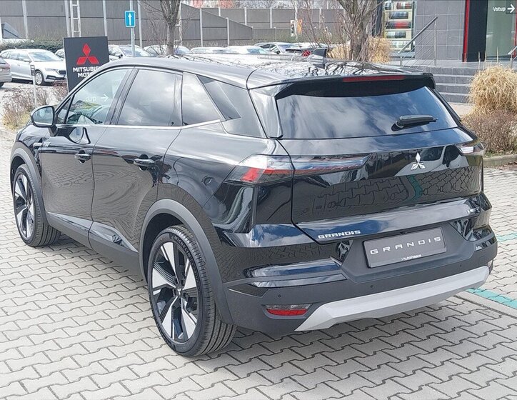 Mitsubishi Grandis SUV 1,8 l 104 kw