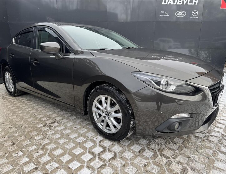 Mazda 3 9