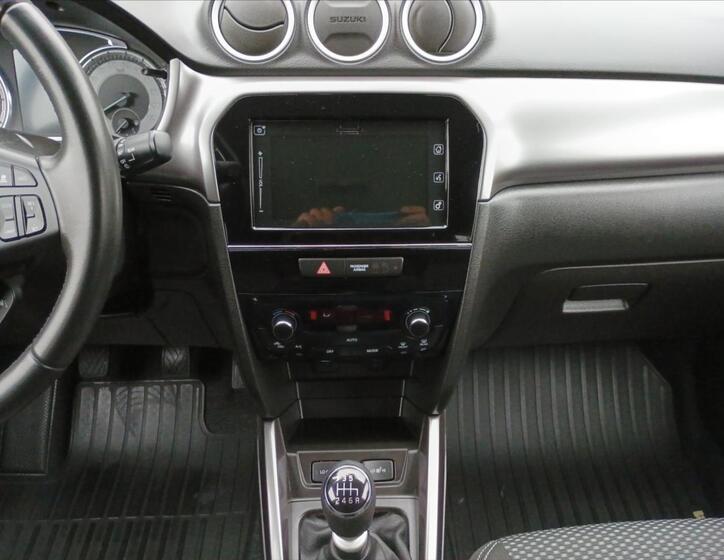 Suzuki Vitara 18