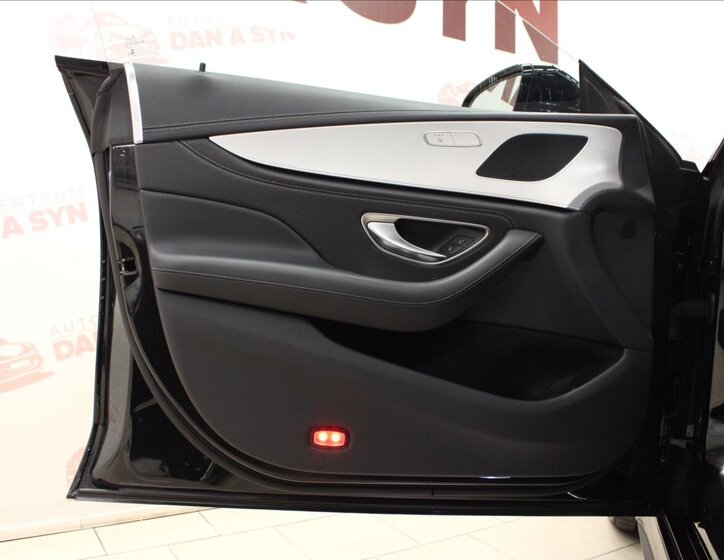 Mercedes-Benz CLS Sedan / Limuzína 2,0 l 143 kw