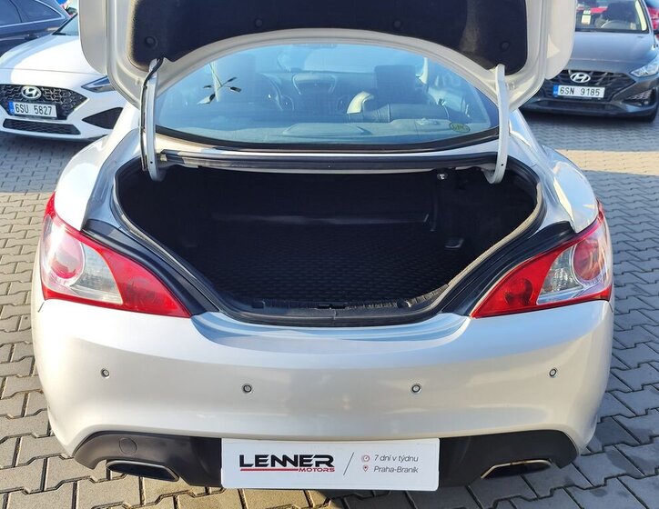 Hyundai Genesis Kupé 0,0 223 kw