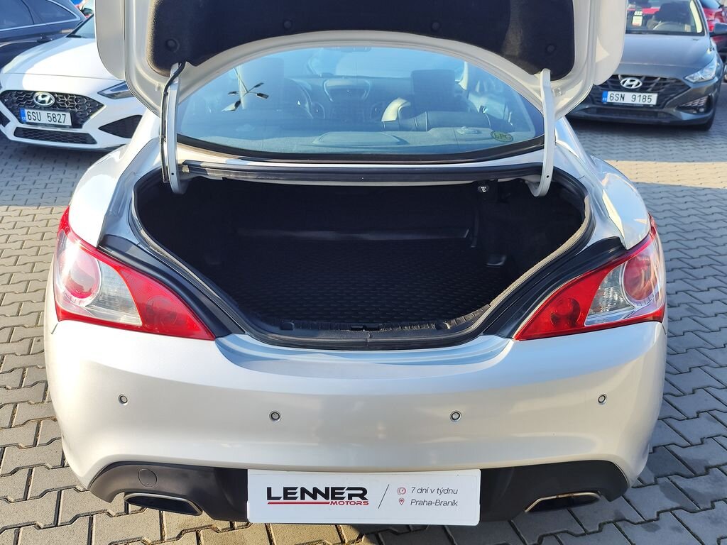 Hyundai Genesis Kupé 0,0 223 kw