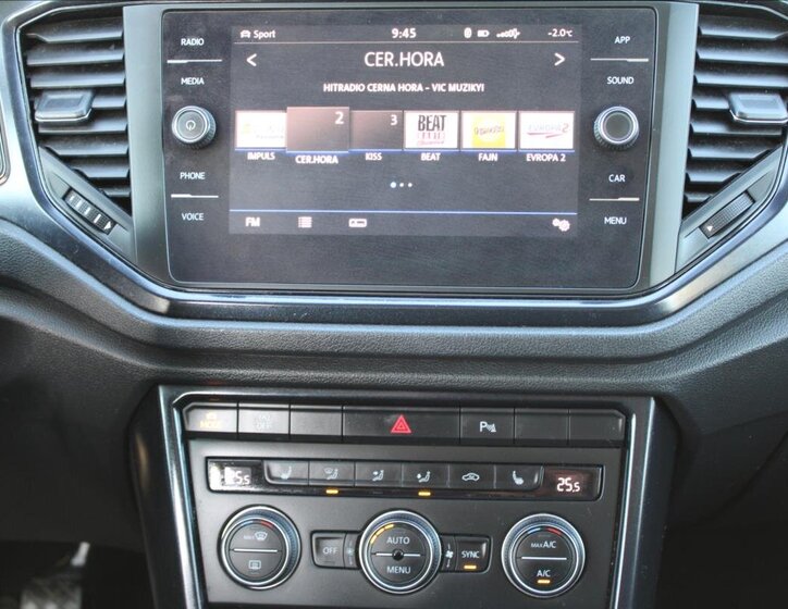 Volkswagen T-Roc SUV 1,6 l 85 kw