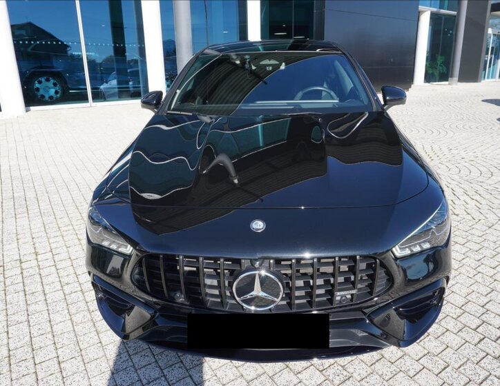 Mercedes-Benz CLA Kombi 2,0 l 310 kw