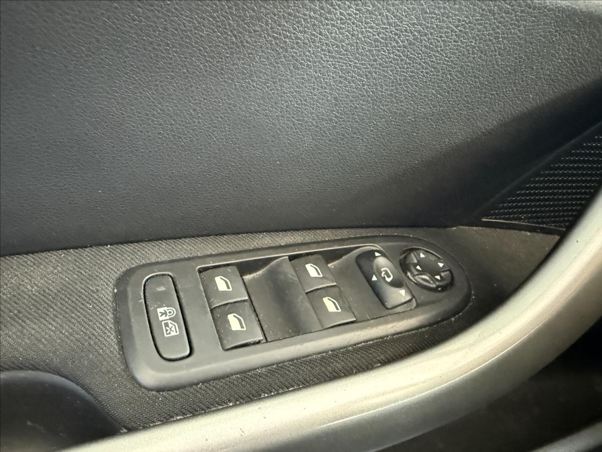 Peugeot 308 Kombi 1,6 l 68 kw