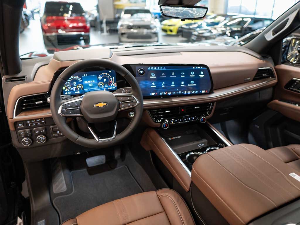 Chevrolet Suburban SUV 6,2 l 313 kw