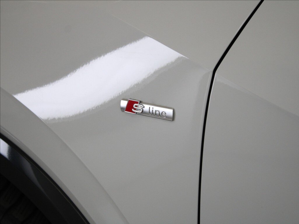 Audi Q2 SUV / Terénní 2,0 l 110 kw