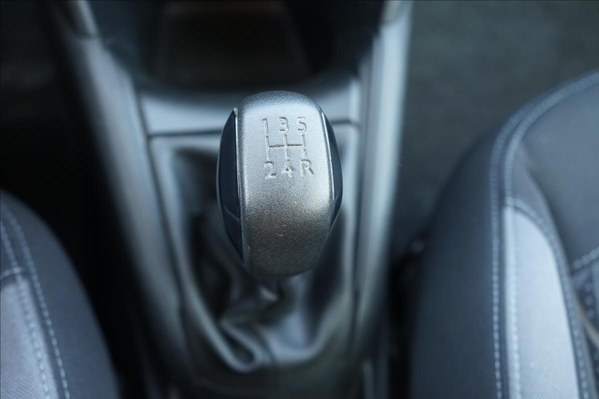 Peugeot 208 Hatchback 1,2 l 60 kw