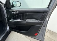 Lancia Delta Hatchback 1,6 l 88 kw