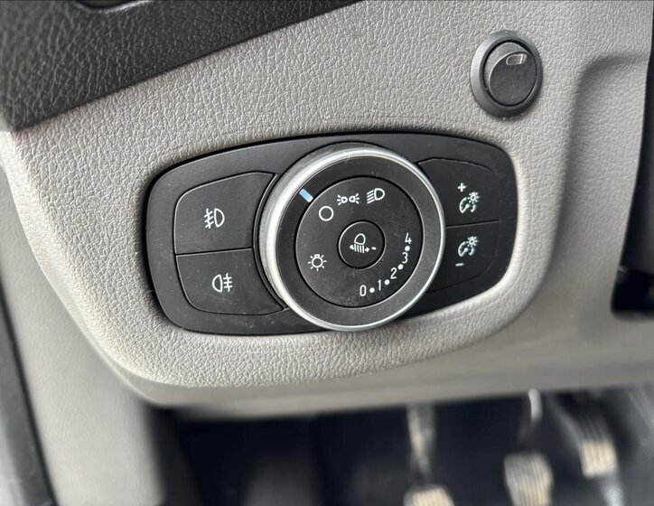 Ford Transit Connect Skříň 1,5 l 88 kw