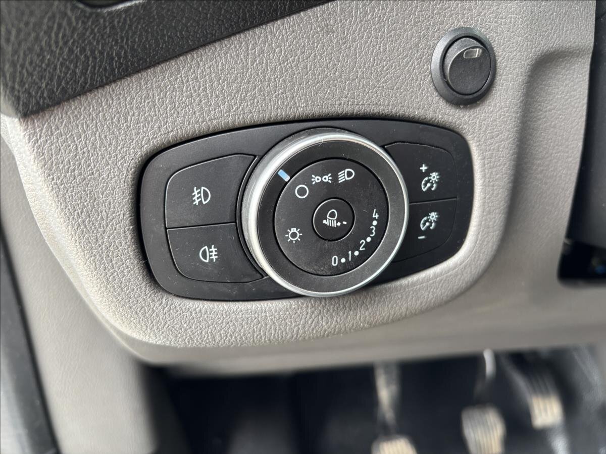 Ford Transit Connect Skříň 1,5 l 88 kw