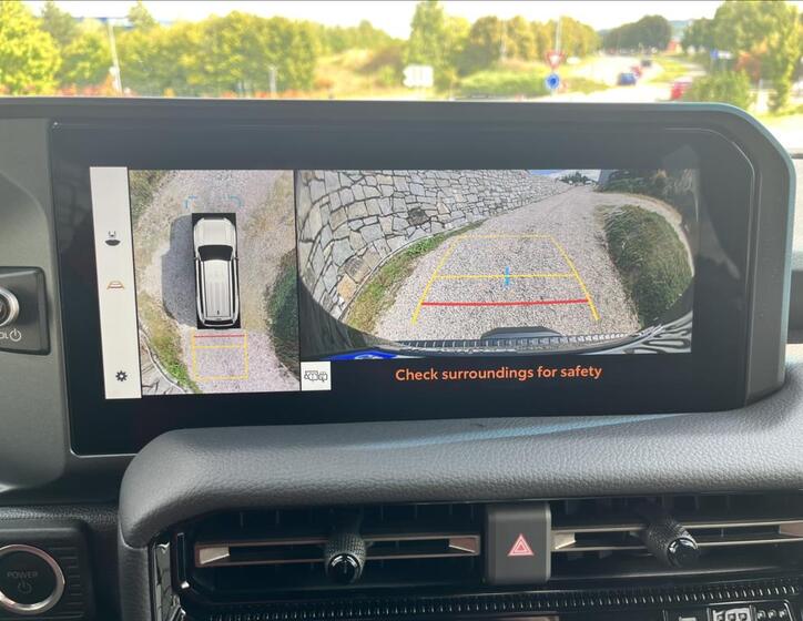 Toyota Land Cruiser 24