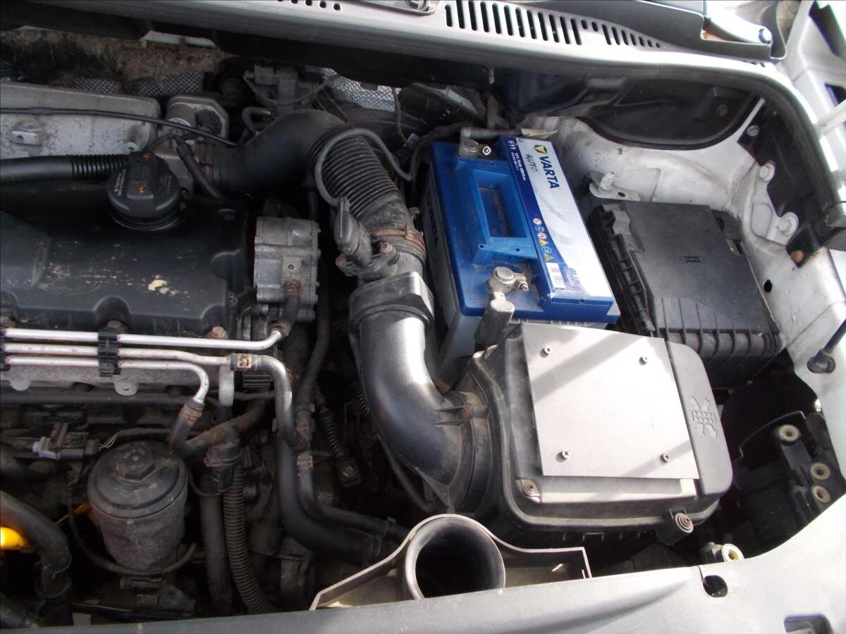 Volkswagen Caddy Ostatní 2,0 l 51 kw