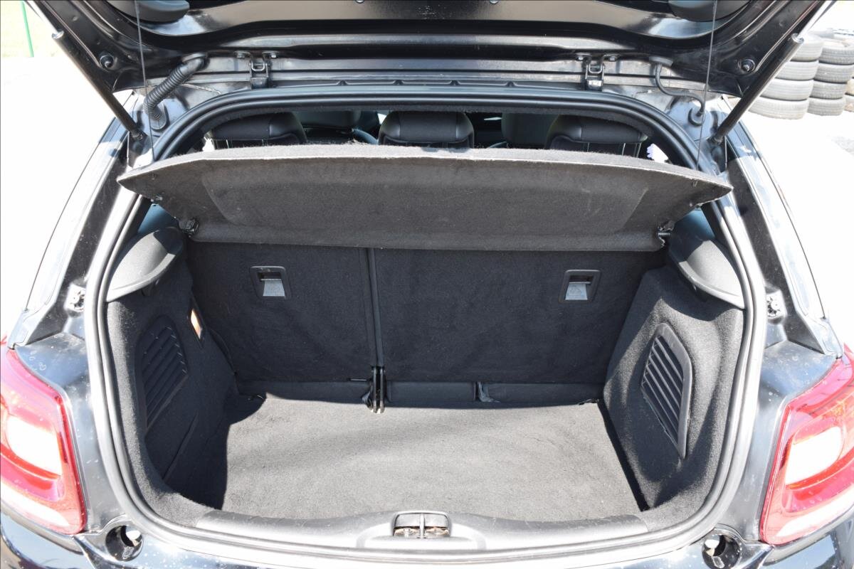 Citroën DS3 Hatchback 1,2 l 60 kw