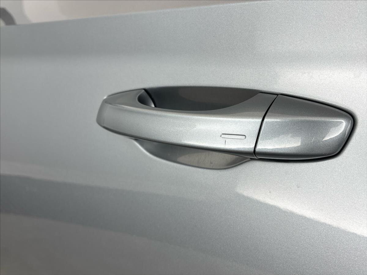 Škoda Superb Liftback 2,0 l 140 kw