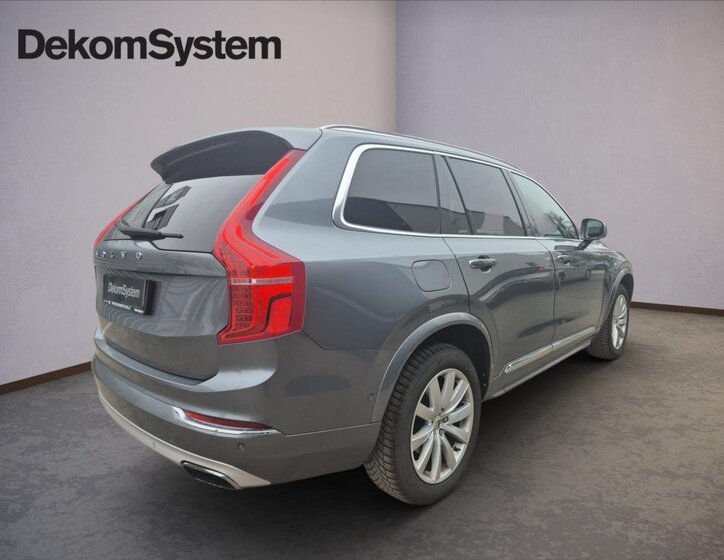 Volvo XC90 SUV / Terénní 2,0 l 165 kw