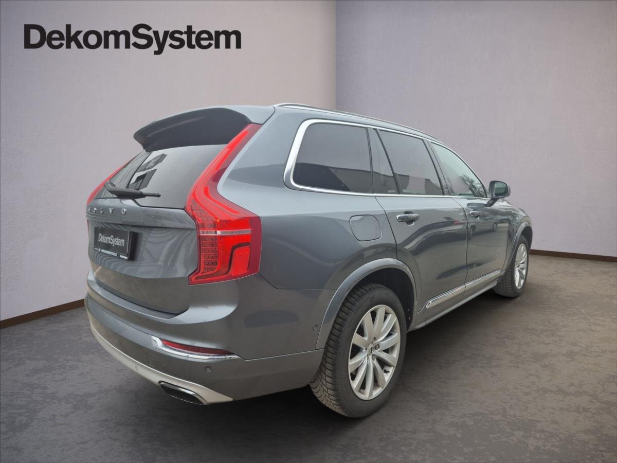 Volvo XC90 SUV / Terénní 2,0 l 165 kw