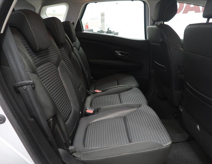 Renault Scénic MPV 1,5 l 81 kw