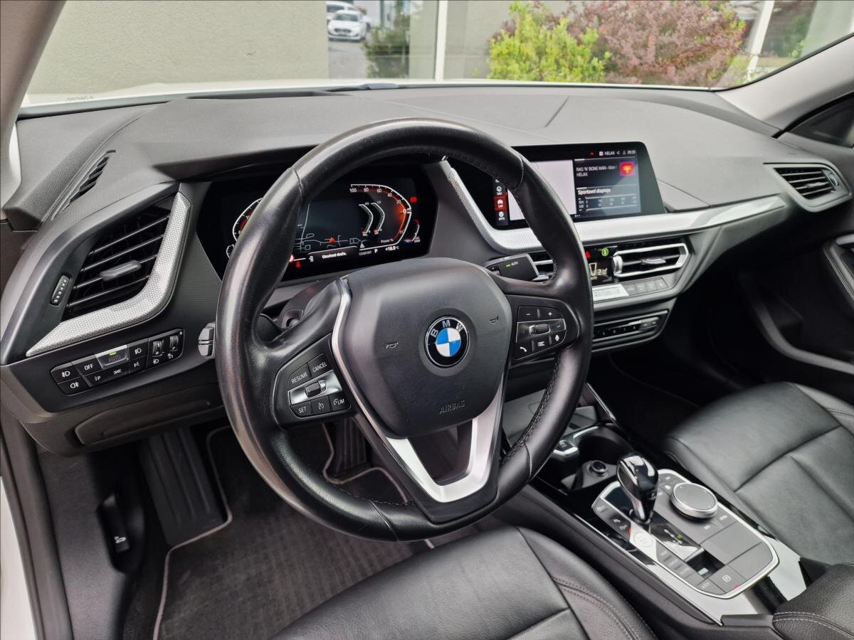 BMW Řada 2 Sedan / Limuzína 2,0 l 110 kw