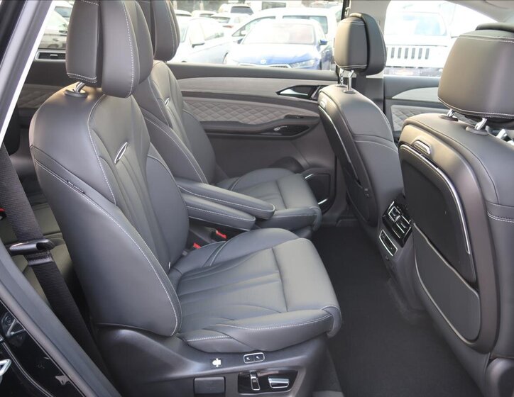 Dongfeng U-Tour MPV 1,5 l 130 kw