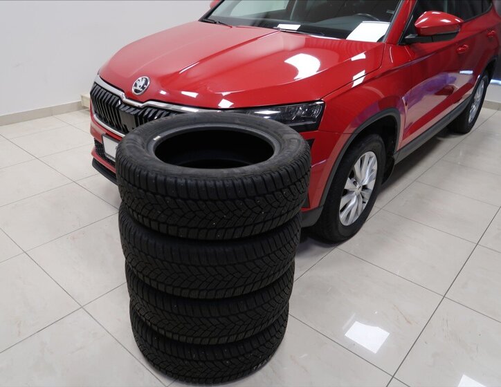 Škoda Karoq SUV 1,5 l 110 kw