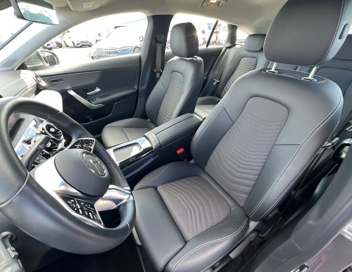 Mercedes-Benz CLA 27