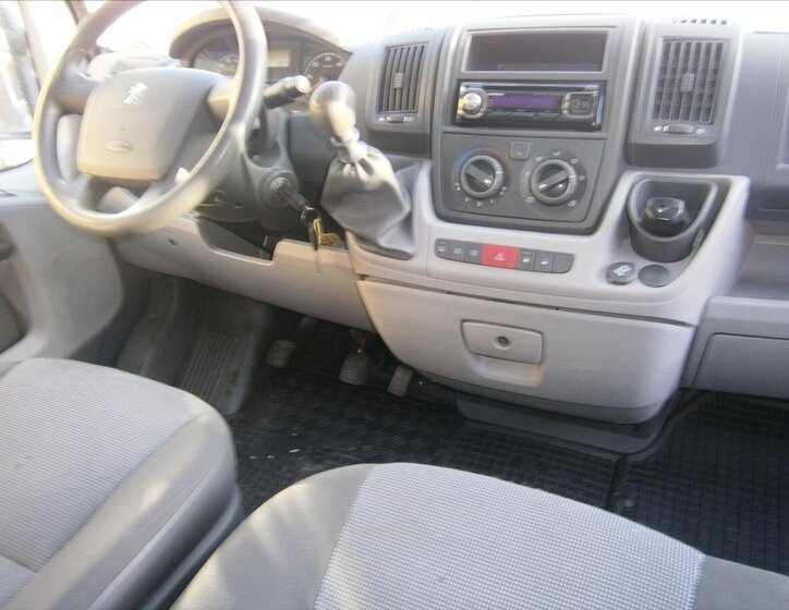 Peugeot Boxer 12