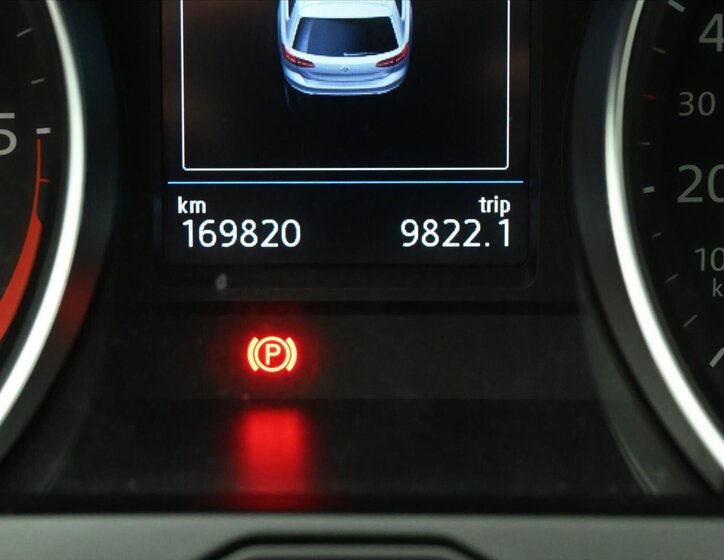 Volkswagen Passat Kombi 2,0 l 140 kw