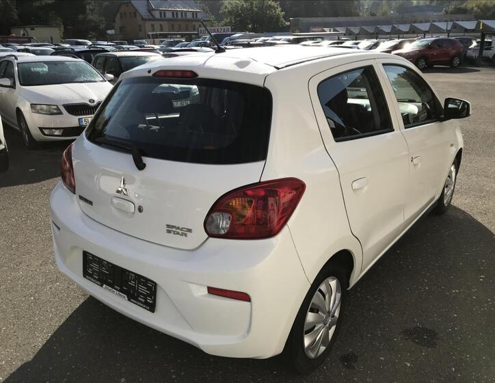 Mitsubishi Space Star 4