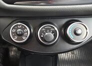 Toyota Yaris 21