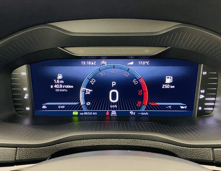 Škoda Karoq SUV / Terénní 1,5 l 110 kw