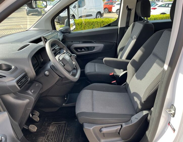 Toyota ProAce City Verso 12