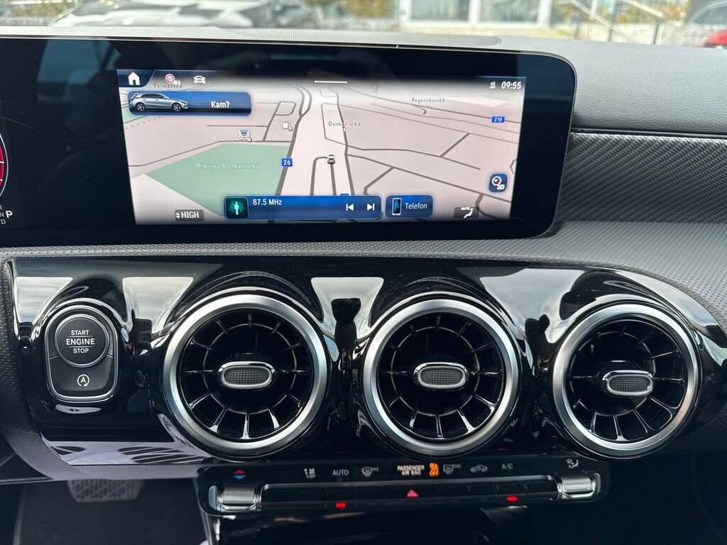 Mercedes-Benz Třídy A Hatchback 1,3 l 120 kw